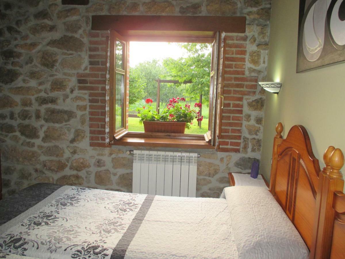Casa Rural El Jondrigu Onís Eksteriør bilde